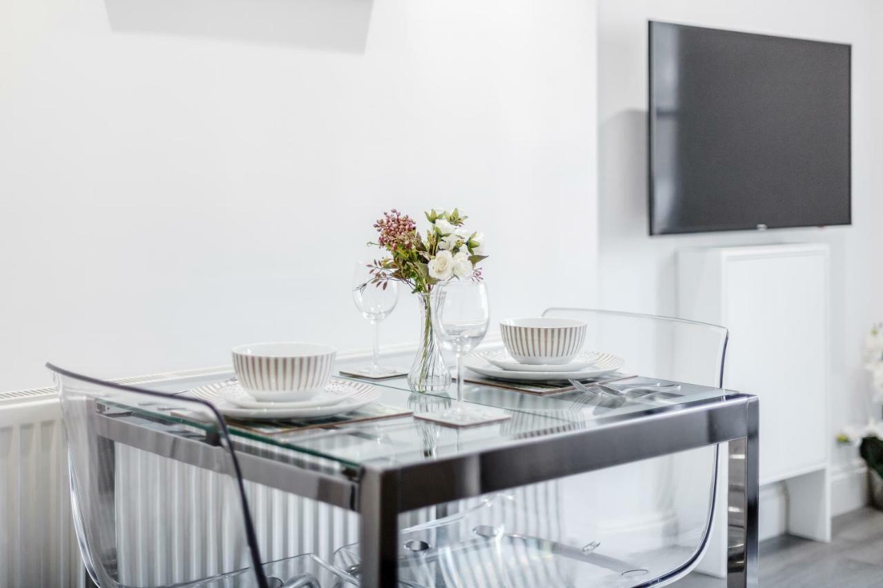 Bright & Modern 2-Bed Notting Hill Apartment لندن المظهر الخارجي الصورة