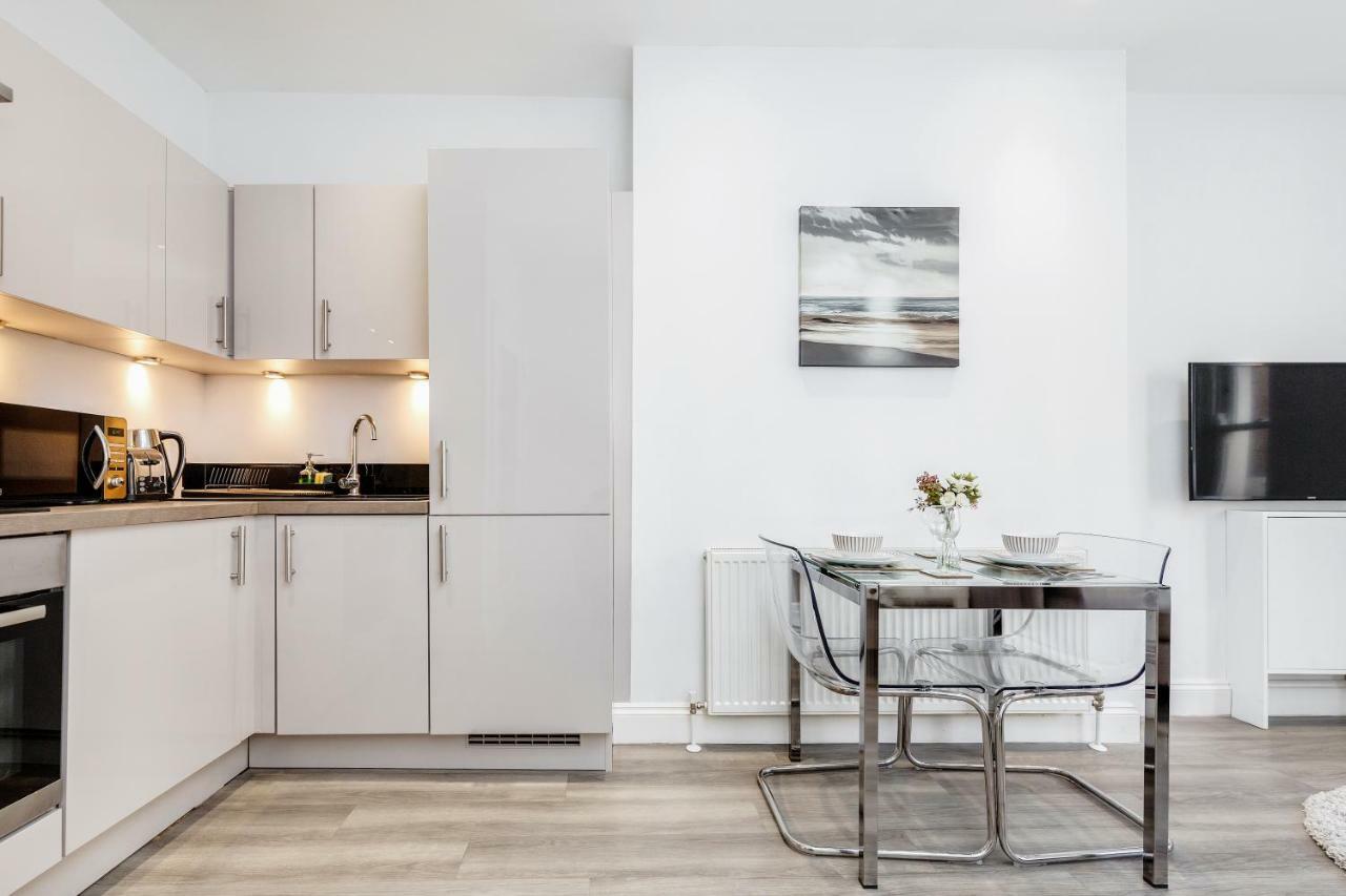 Bright & Modern 2-Bed Notting Hill Apartment لندن المظهر الخارجي الصورة