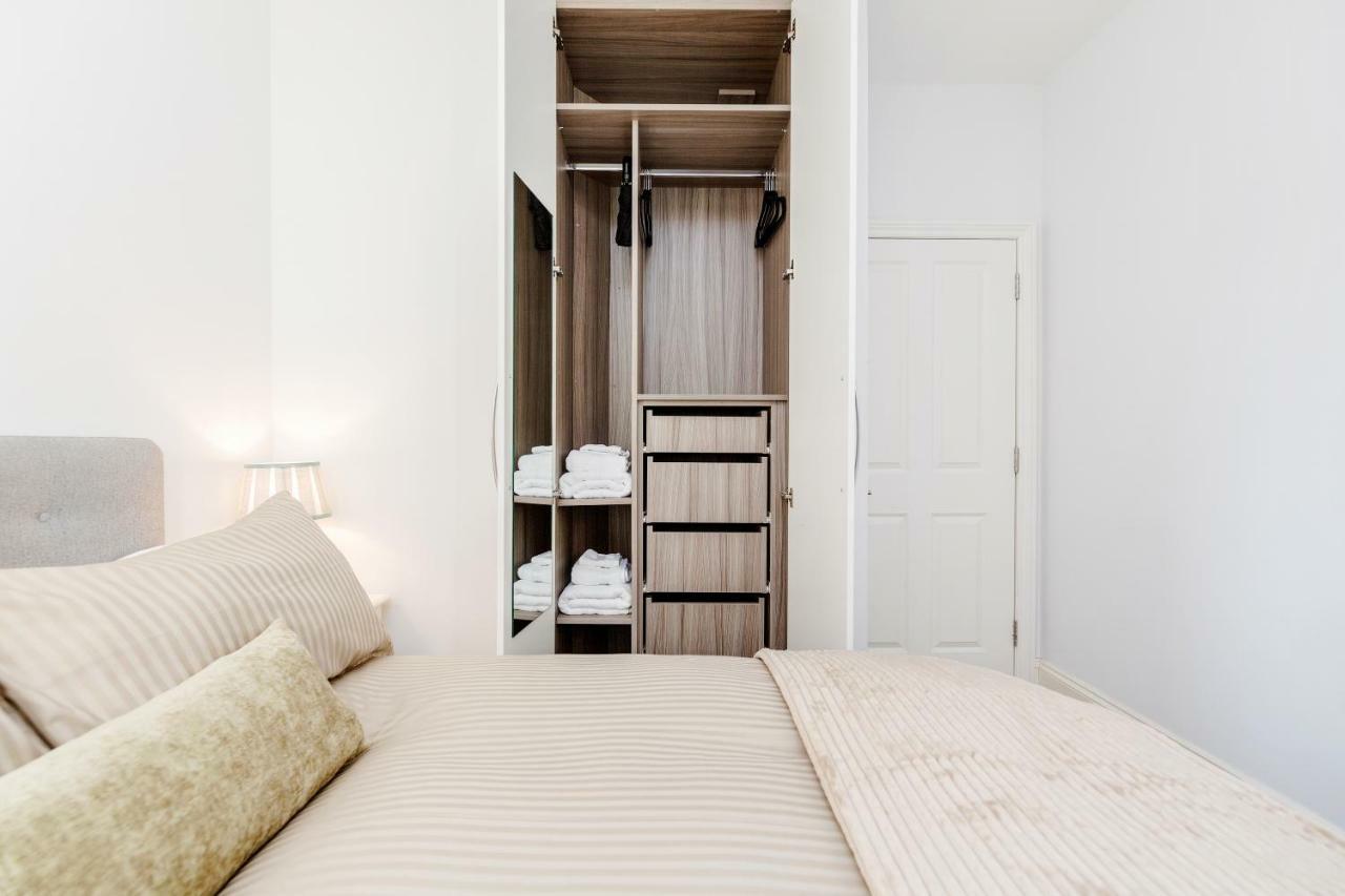 Bright & Modern 2-Bed Notting Hill Apartment لندن المظهر الخارجي الصورة
